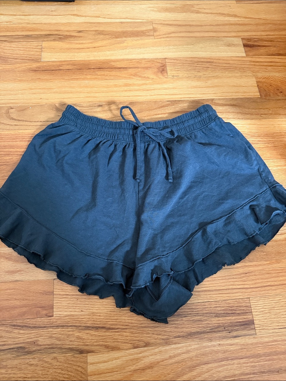 aerie Black Ruffled Hem Lounge Shorts